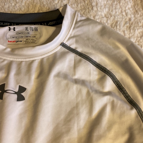 Compression shirt - Picture 3 of 5